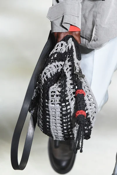 Look 64